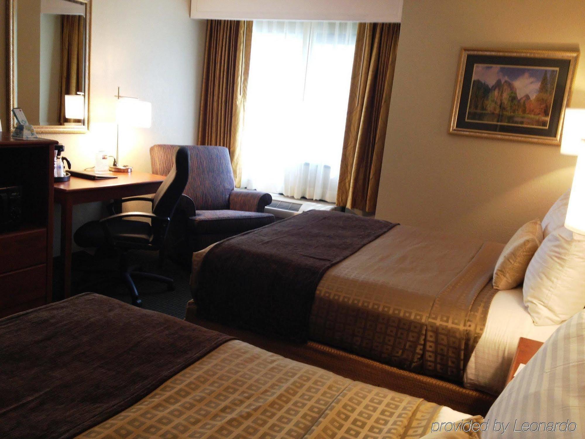 Best Western John Muir Inn Мартинес Екстериор снимка